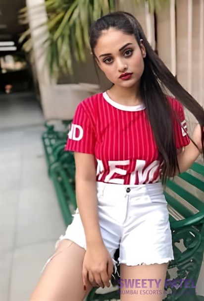Call Girls in Mumbai Adya