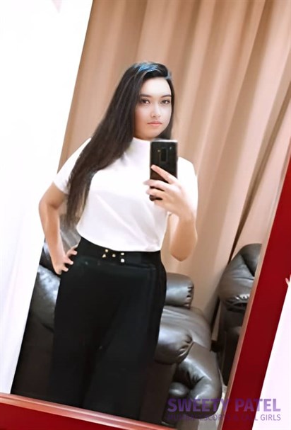 VIP Escort  avantika 
