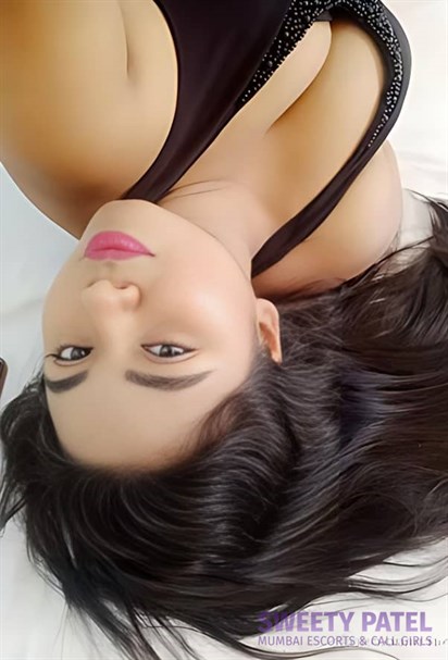 ridhi Busty Girl