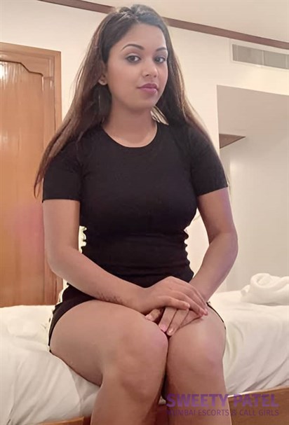  Vansha Collage Girls