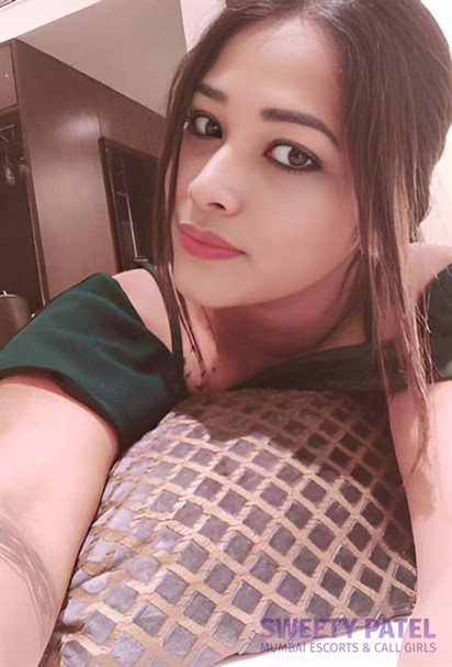   Anaisha Housewife Escorts
