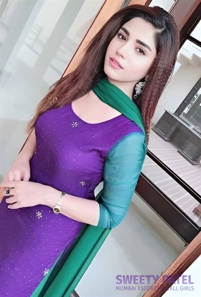 Hot Escorts sara