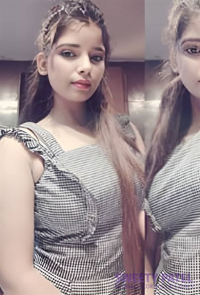 Mumbai College Girls 